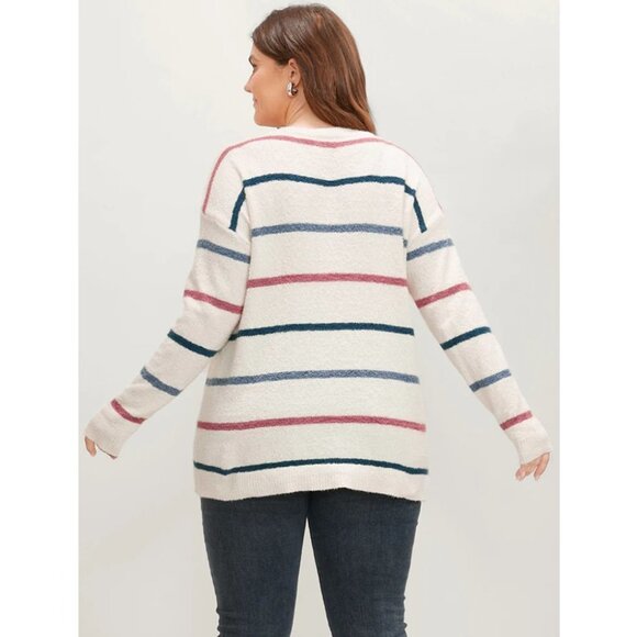 NWT BloomChic Striped Contrast Super Soft Knit V Neck Fluffy Knit Top Size 10/M - Picture 4 of 7